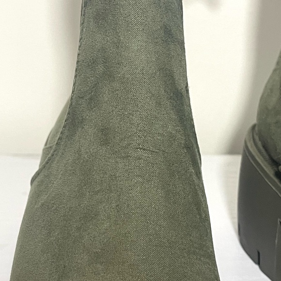 Esprit Chelsea Lug Chunky Ankle Boots - Picture 6 of 8